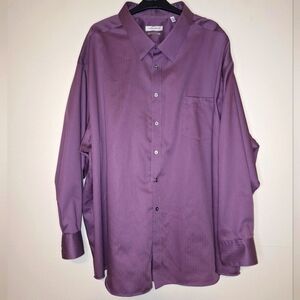 A Joseph Abboud long sleeve button-down shirt in a men's size 34/35.